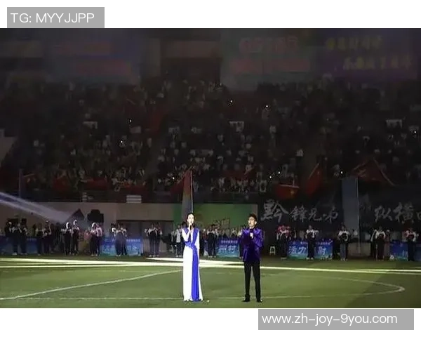 足球当场激情四溢球迷共庆绿茵盛宴的热血时刻 足球当场激情四溢球迷共庆绿茵盛宴的热血时刻